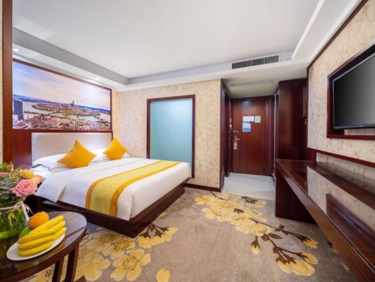Ruide Hotel Иу Экстерьер фото