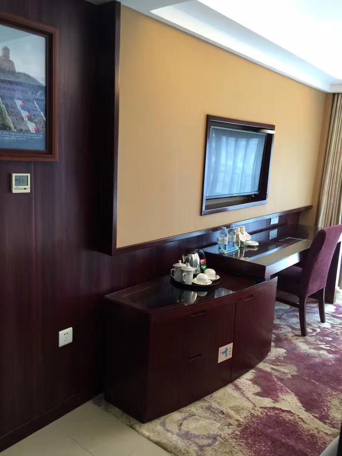 Ruide Hotel Иу Экстерьер фото